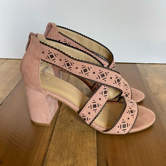 CL by laundry Strappy Criss Cross Suede Blush Color Sandal With Heel Zip Closure - Picture 2 of 9